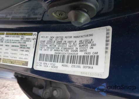 2007 Toyota Corolla S z USA, uszkodzony, nr VIN 1NXBR32EX7Z840519